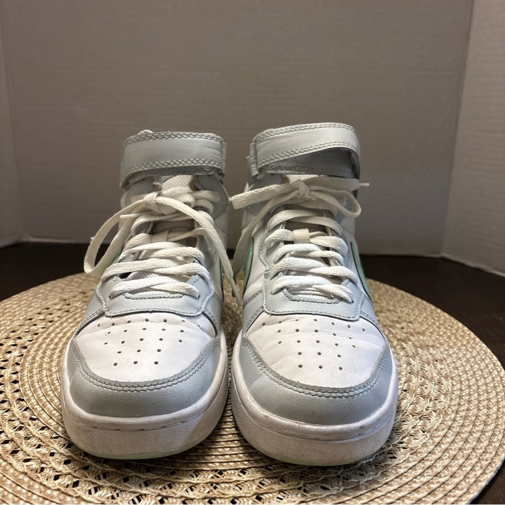 NIKE COURT BOROUGH 2 MID PUREPLATINUM MINT FOAM SHOES Size 6Y - Picture 4 of 11